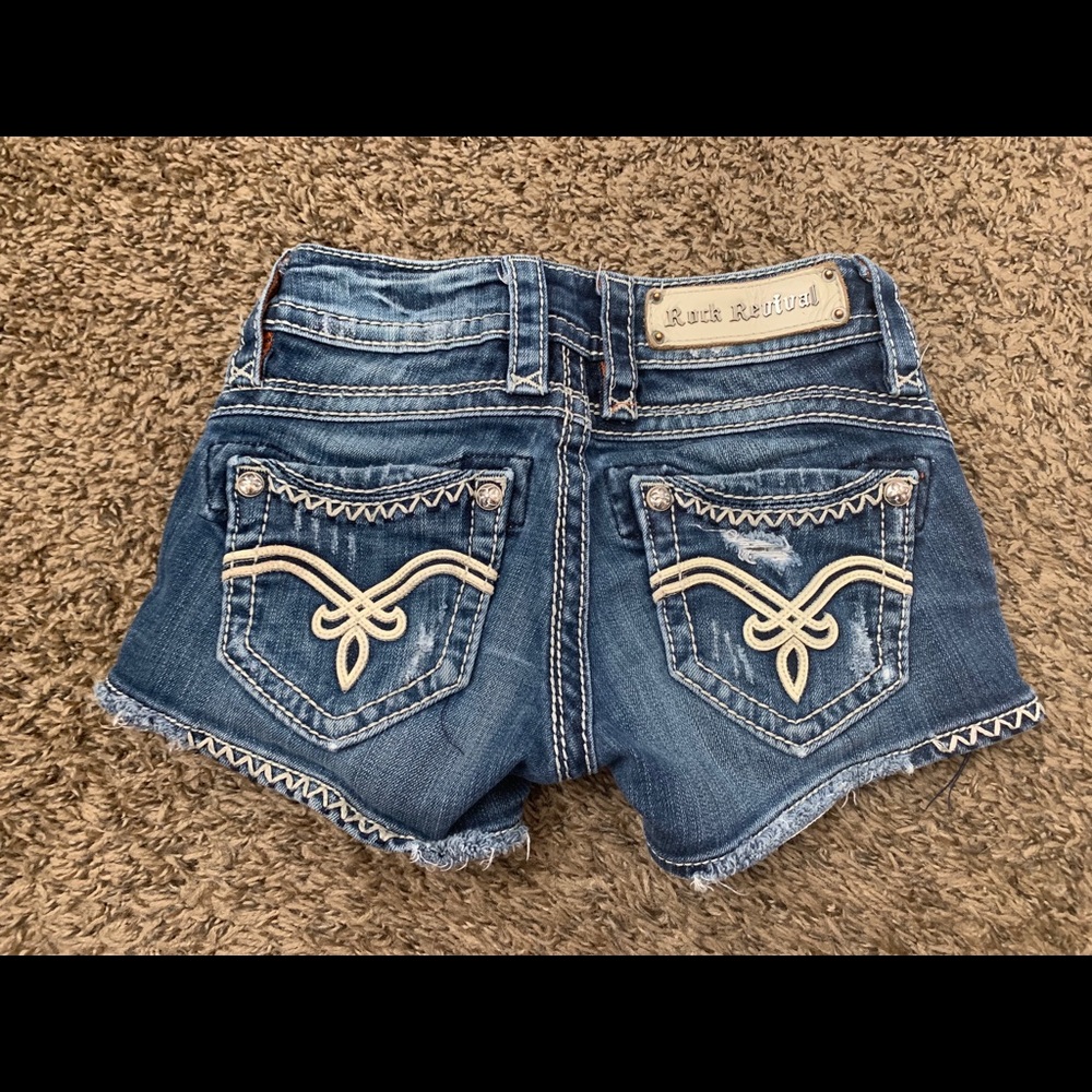 Rock Revival Becky shorts size 23
